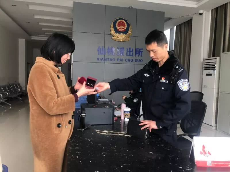 重慶市渝北區(qū)仙桃派出所定制一體化污水提升裝置一套